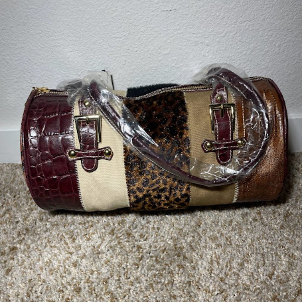 Maxx New York Round Purse